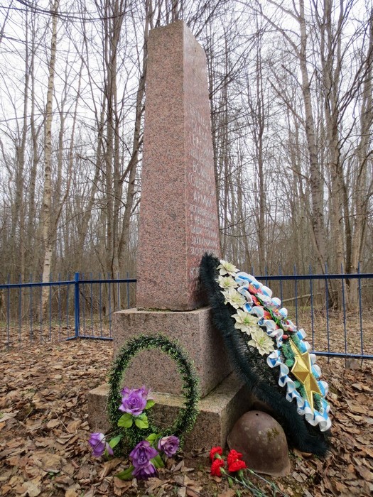 Мемориал в деревне Морозово
