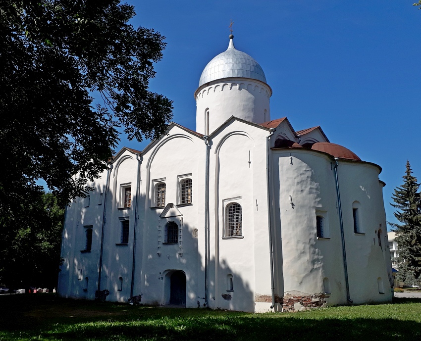 Великий Новгород, церковь Иоанна Предтечи на Опоках