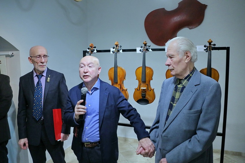 Выставка скрипичных мастеров, Музей музыки
