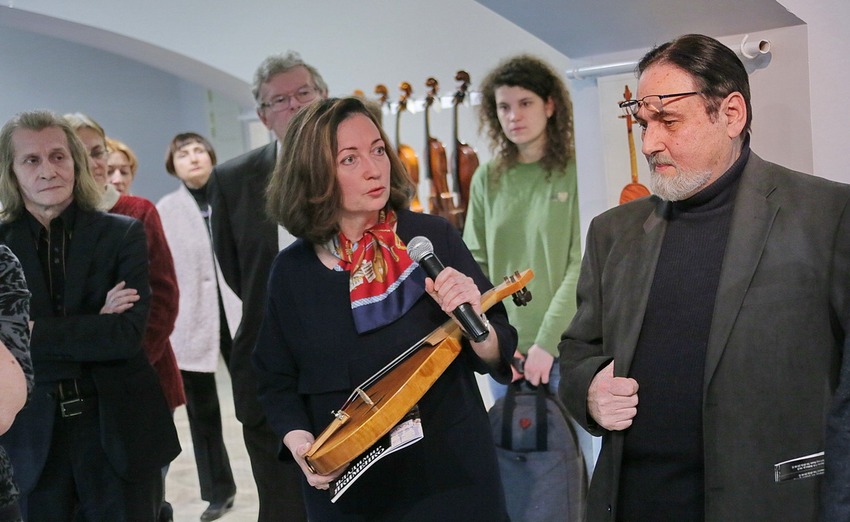 Выставка скрипичных мастеров, Музей музыки